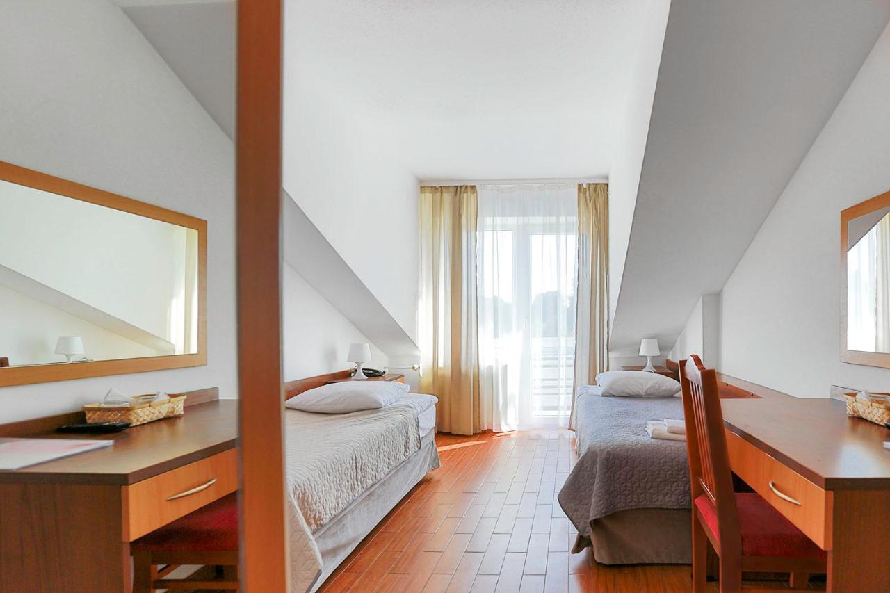 Osrodek Wypoczynkowy Balt-Tur Feel Well Resort Jastrzebia Gora Exterior photo